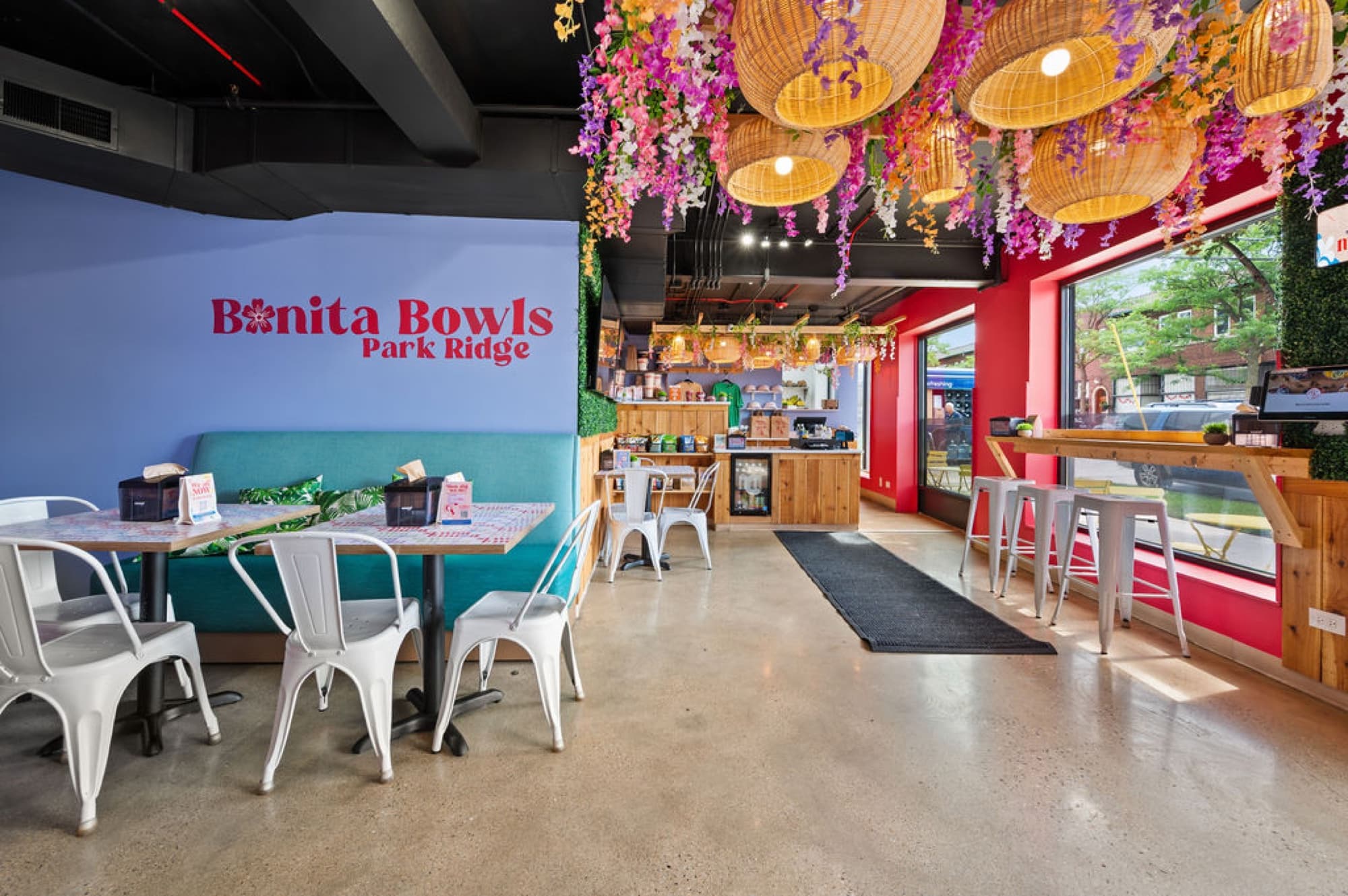 Inside Bonita Bowls Park Ridge